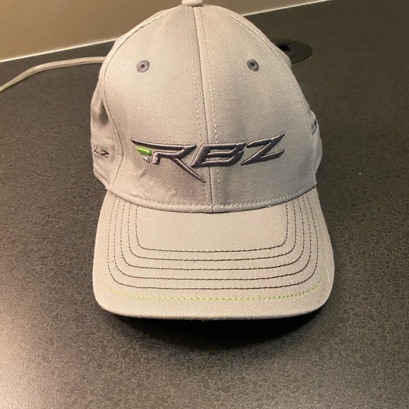 Taylor Made Golf Brand Fitted Hat - Picture 2 of 7